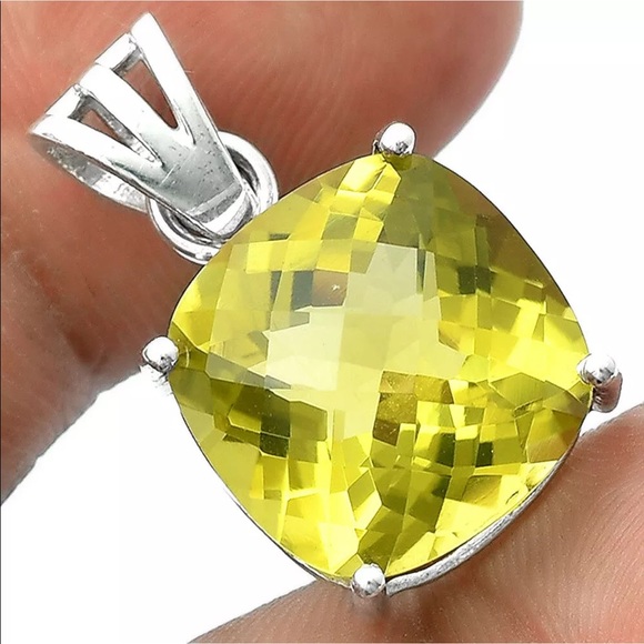 Gorgeous natural lemon quartz pendant - Picture 3 of 4
